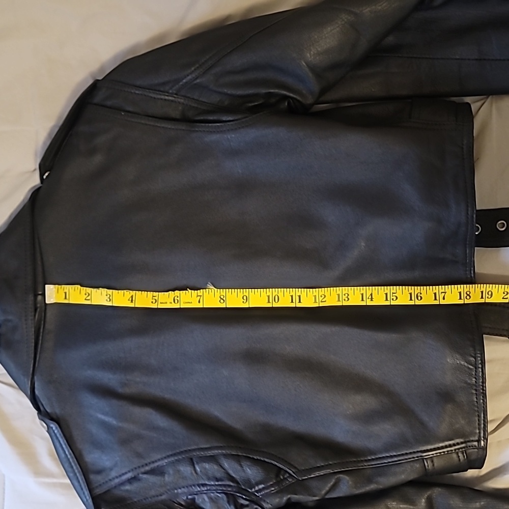 Women's Black Leather jacket Size M. - Picture 11 of 11